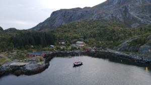 Vue drone du voilier